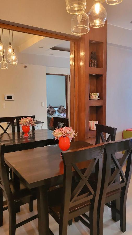 One Palm Tree Villas Condominium - Studio 10O With Balcony - Across Terminal 3 Airport Manila Luaran gambar