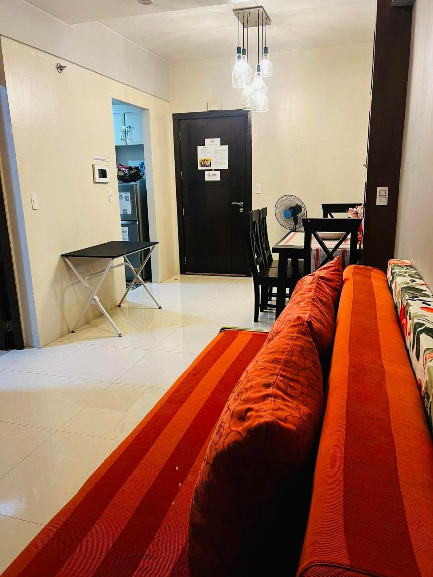 One Palm Tree Villas Condominium - Studio 10O With Balcony - Across Terminal 3 Airport Manila Luaran gambar