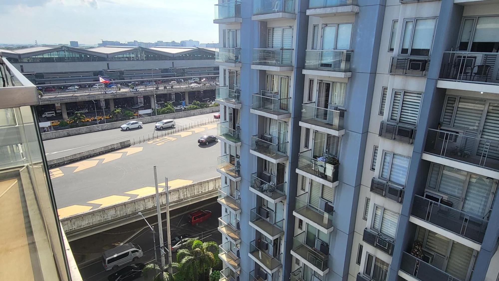 One Palm Tree Villas Condominium - Studio 10O With Balcony - Across Terminal 3 Airport Manila Luaran gambar
