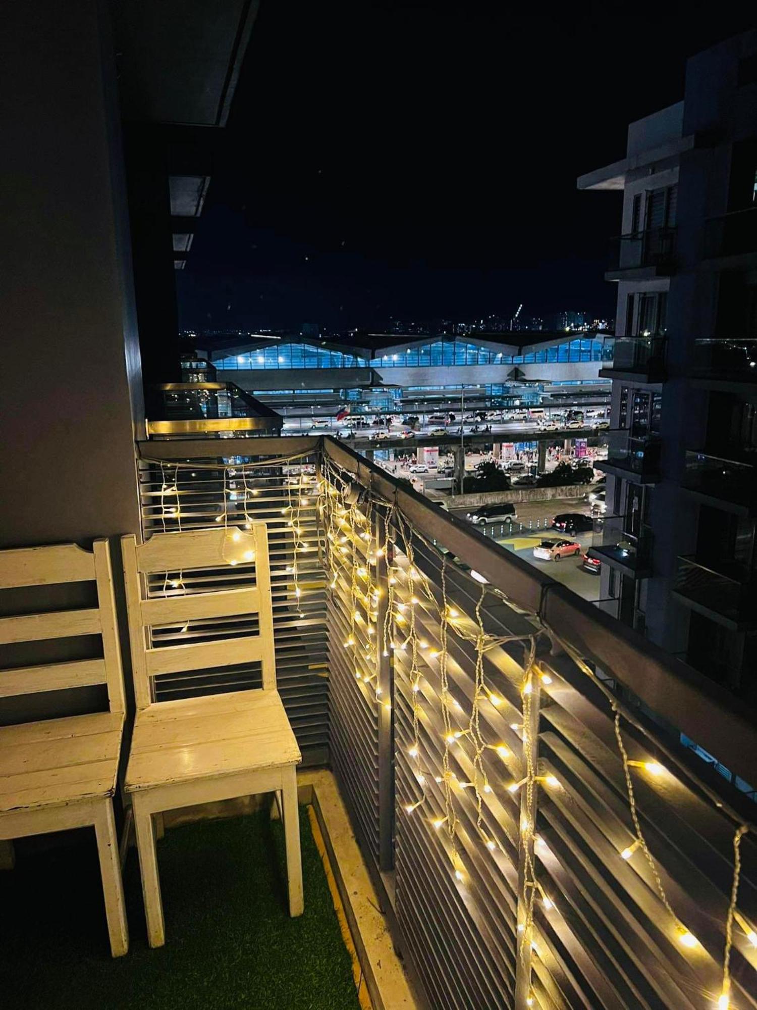 One Palm Tree Villas Condominium - Studio 10O With Balcony - Across Terminal 3 Airport Manila Luaran gambar
