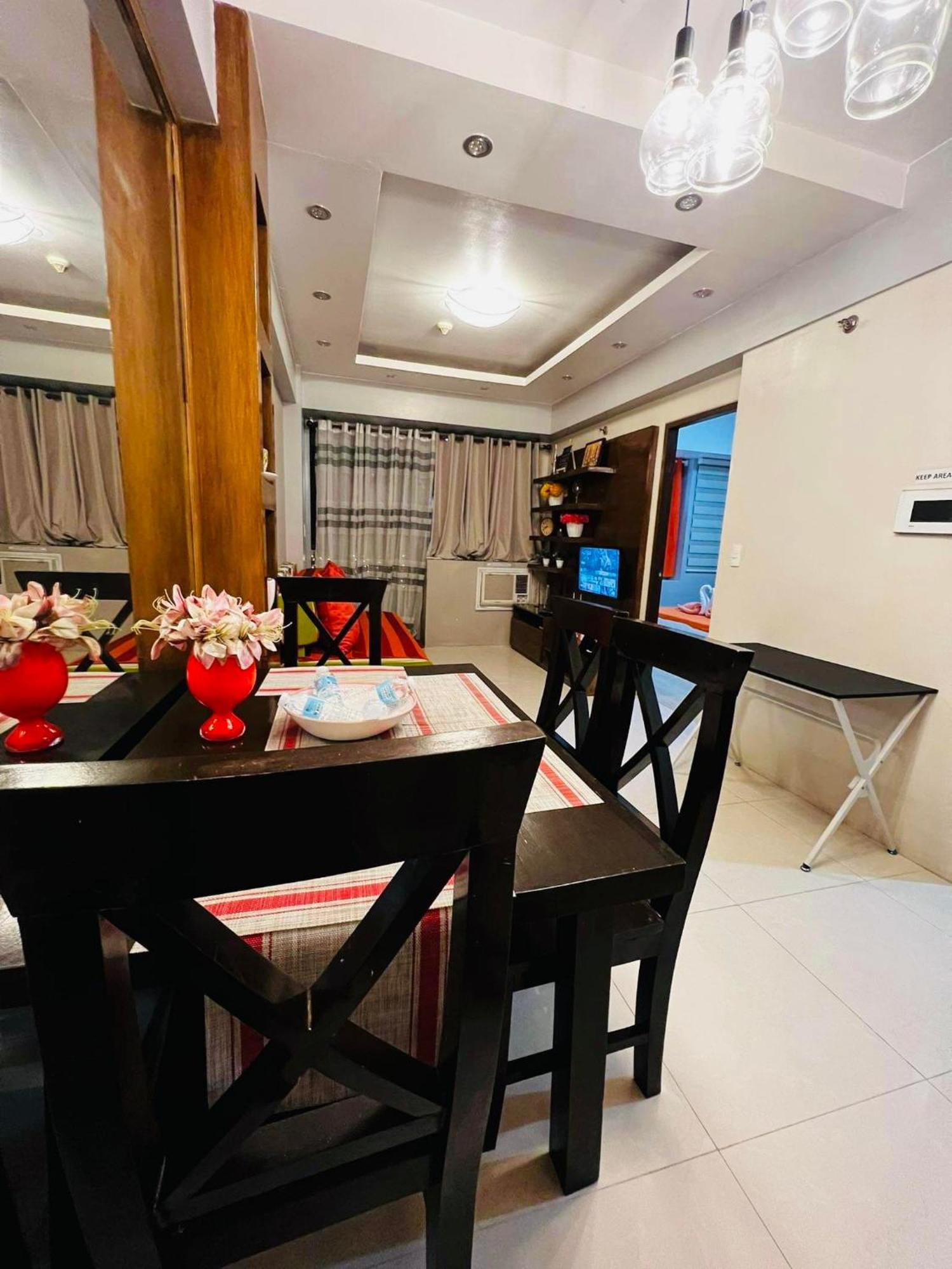 One Palm Tree Villas Condominium - Studio 10O With Balcony - Across Terminal 3 Airport Manila Luaran gambar