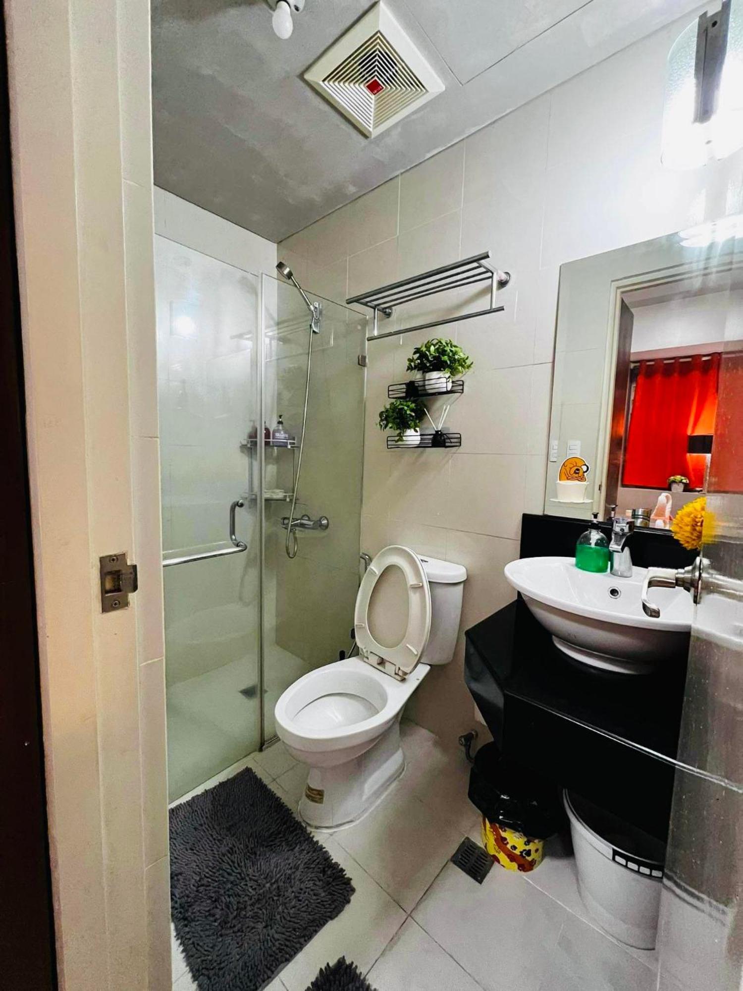 One Palm Tree Villas Condominium - Studio 10O With Balcony - Across Terminal 3 Airport Manila Luaran gambar